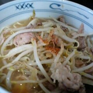 ラーメンの具にも!!豚もやし炒め